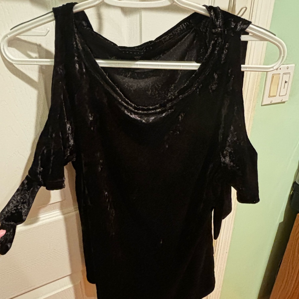 Lord & Taylor Off the Shoulder Top